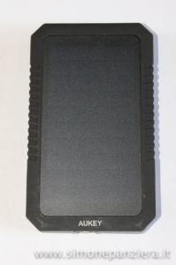 Aukey PB-P8 Batteria Solare (1)
