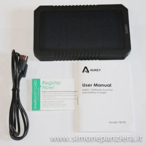 Aukey PB-P8 Batteria Solare (10)