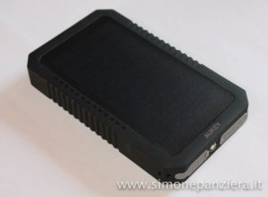 Aukey PB-P8 Batteria Solare (2)