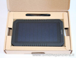 Aukey PB-P8 Batteria Solare (9)